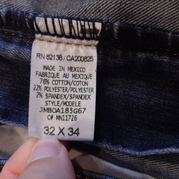 GUESS Vermont Slim Custom Cut Off Denim Shorts Distressed Dark Wash Jean - Picture 13 of 14